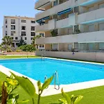 Apartamento - Marina Banus, Puerto Banus, 2br Renovated, Pool & Parking Marbella