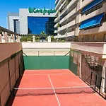 - Marina Banus, Puerto Banus, 2br Renovated, Pool & Parking Apartamento *