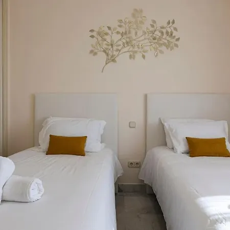 Luminous Puerto Banus, 2 Bedrooms And Parking Appartement Marbella