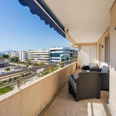 - Marina Banus, Puerto Banus, 2br Renovated, Pool & Parking Διαμέρισμα Μαρμπέλλα